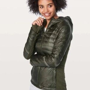 Lululemon Down For A Run Jacket II Gator Green Size 8 EUC